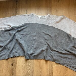 Lululemon Athletica Gray and White Ribbed Striped Poncho